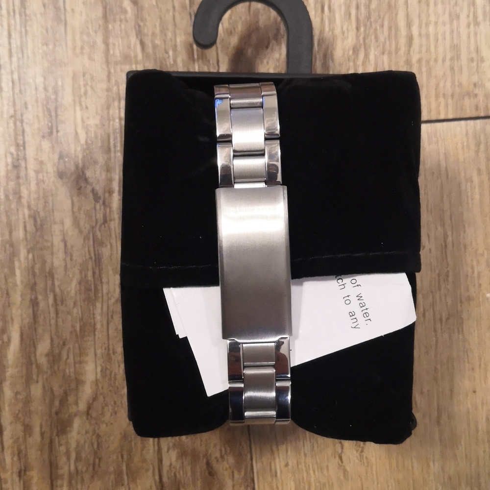 Watch - Picture 3 of 4